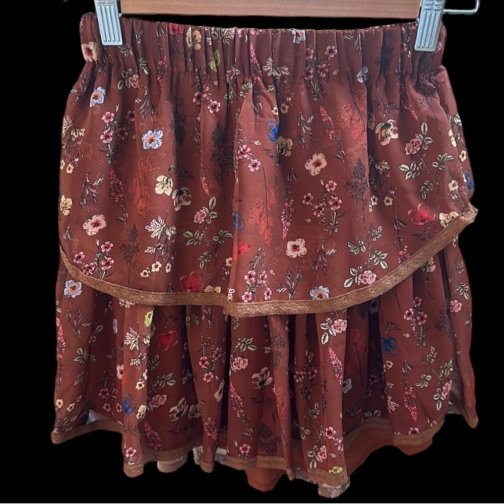 🛍️SALE🛍️ ALLISON NEW YORK Floral Print Ruffled Tiered Mini Skirt (NWOT) - Picture 6 of 12